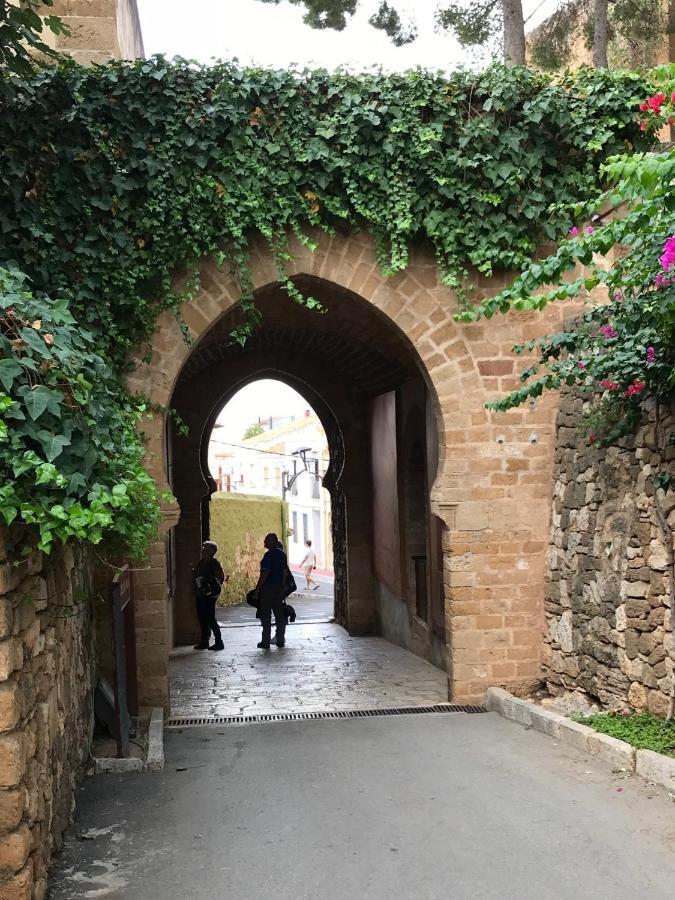 Estudios Ramón Llull Dénia Exterior foto