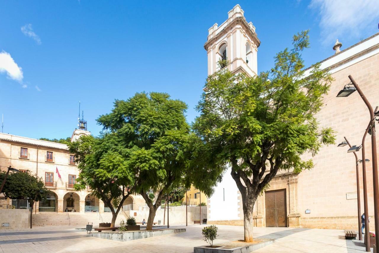 Estudios Ramón Llull Dénia Exterior foto